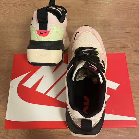 Nike Air Max Verona - Picture 2 of 4